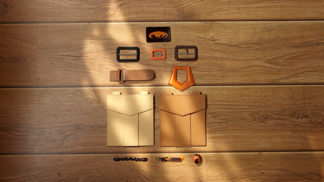 etichette e accessori in pelle lavabile